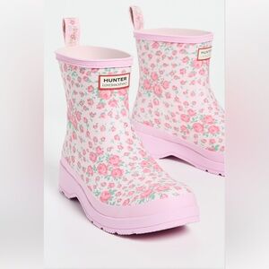 LoveShackFancy x Hunter Play Boot (Short) GIFT WRAPPED Rose Heart